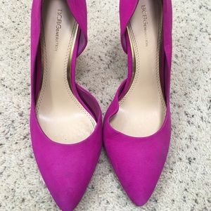 Pink suede BCBG pumps